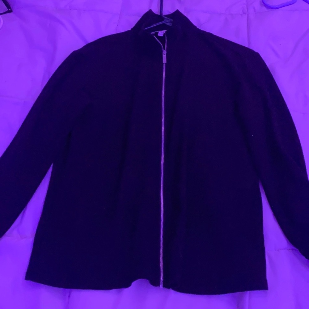 zip up hoodie